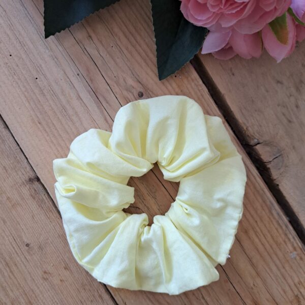 Chouchou scrunchie jaune pastel