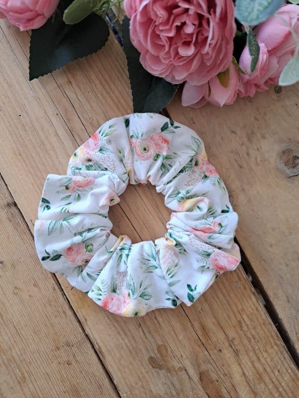 Chouchou scrunchie summer flower
